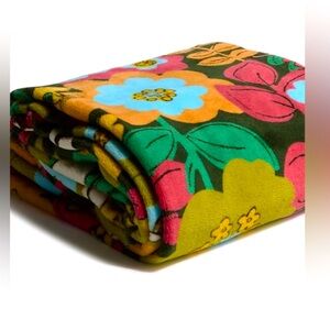 Plush Vera Bradley Floral Peanuts Throw Blanket Snoopy